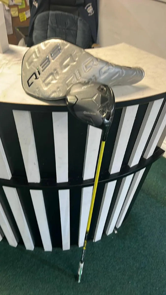 Taylormade Qi35 LS  9 Degree Stiff shaft only €399 - Image 4
