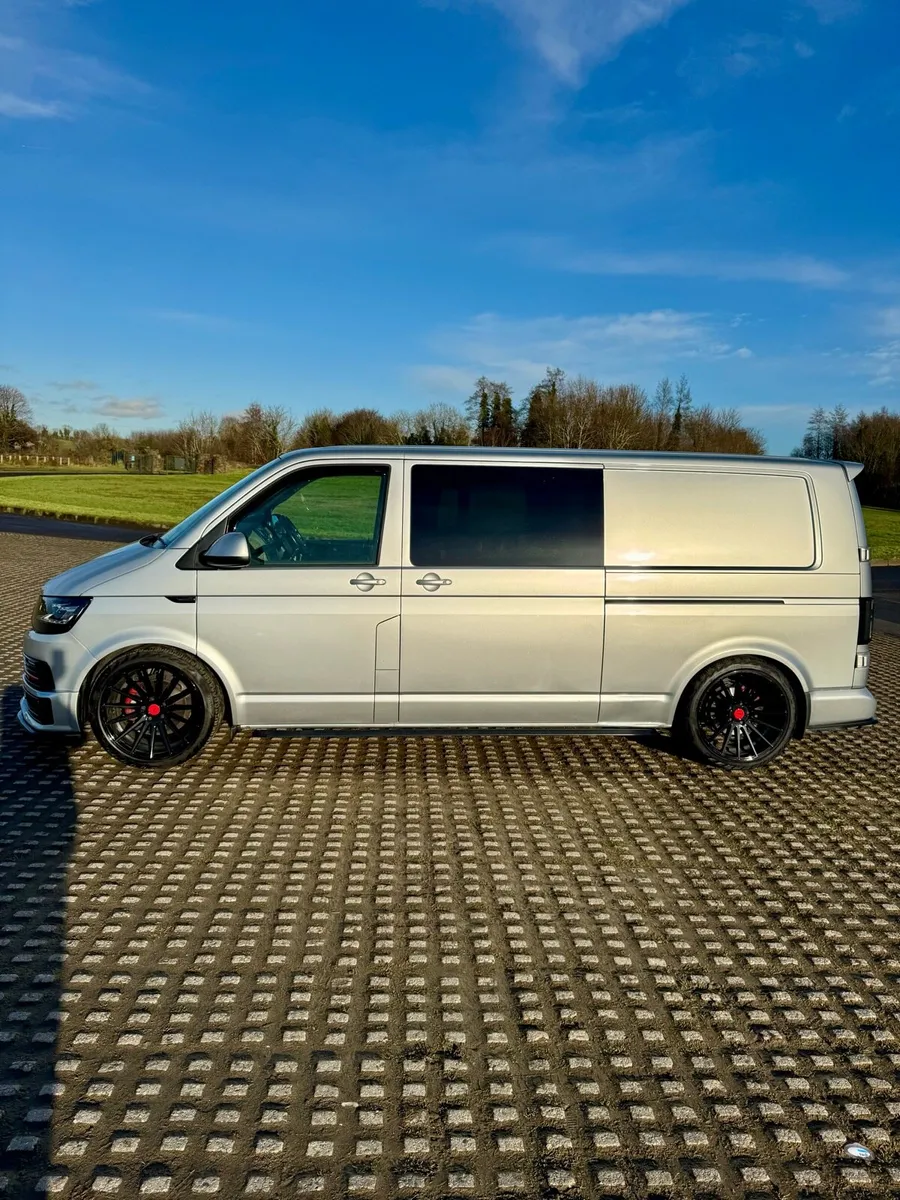 VW Transporter T6 DayVan, Weekender - Image 2