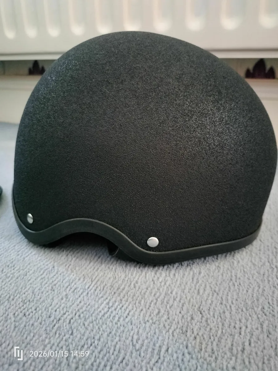 Horse riding equipment - Image 4