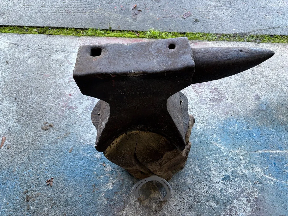 Vintage Anvil - Image 1