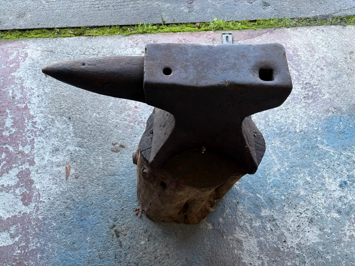 Vintage Anvil - Image 2