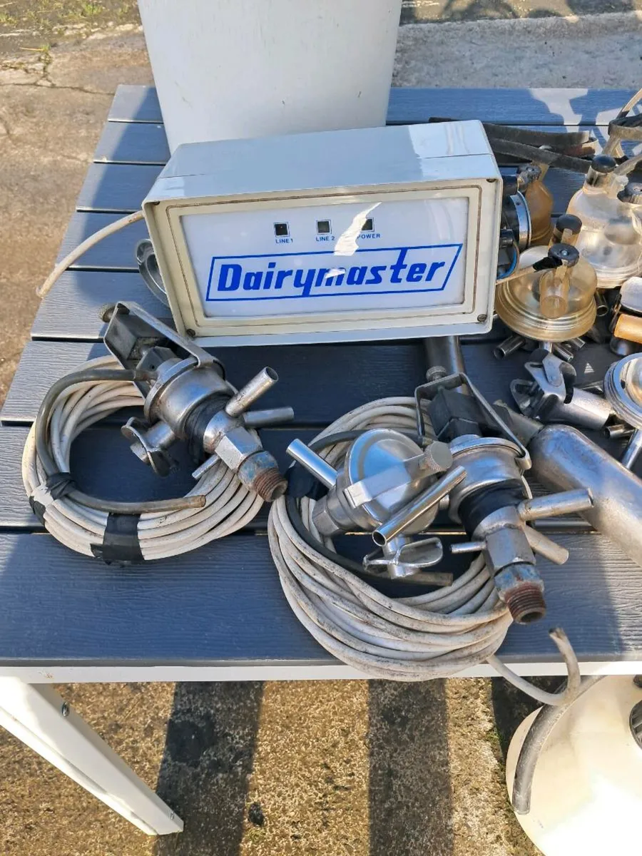 Milking parlour equipment - Image 3