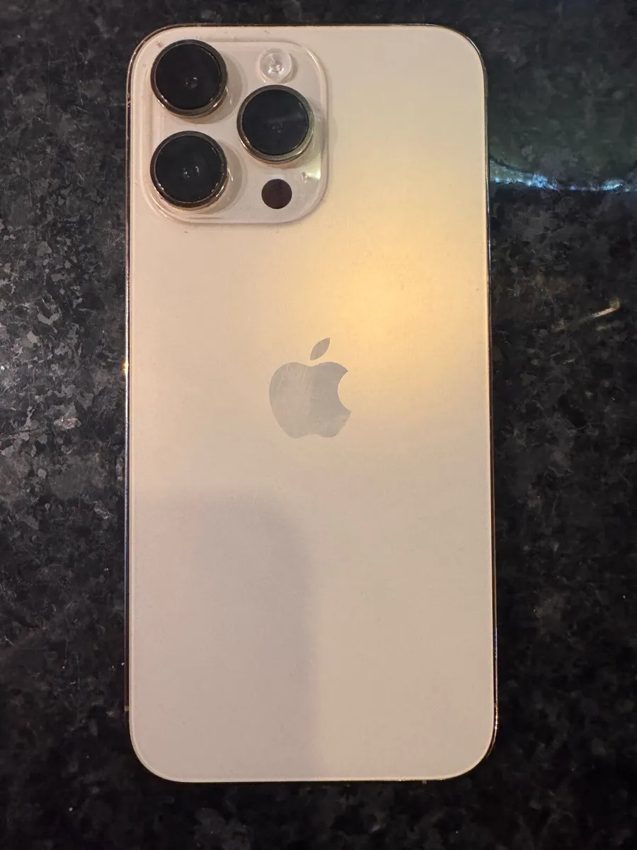 IPhone 14 Pro Max - Image 1