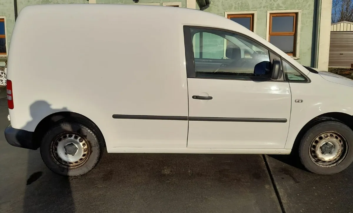 Volkswagen Caddy 2014 - Image 3