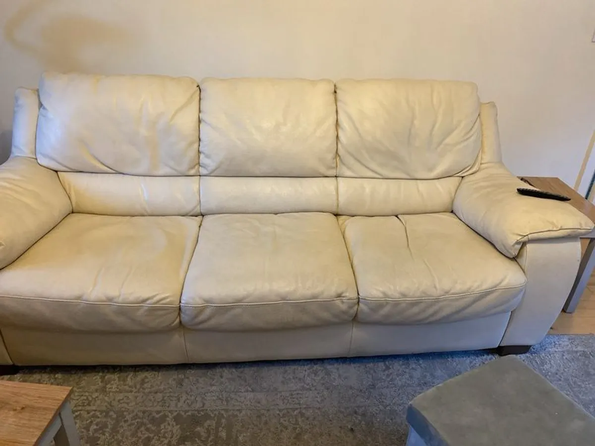 cream leather 3 seater and 2 seater sofas - Image 1