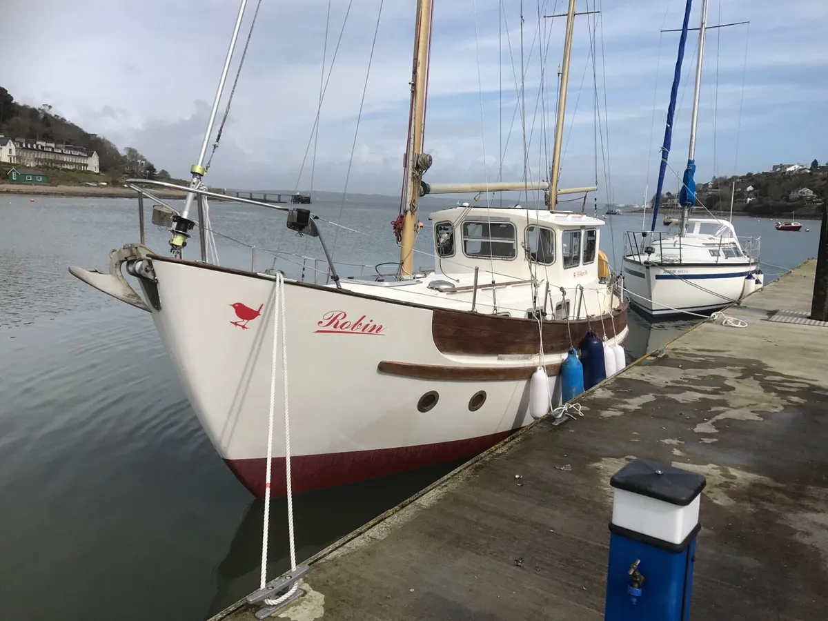 Fisher 30, Motor Sailer - Image 1