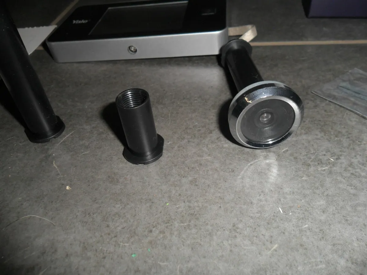 Yale Digital Door Viewer - Image 4