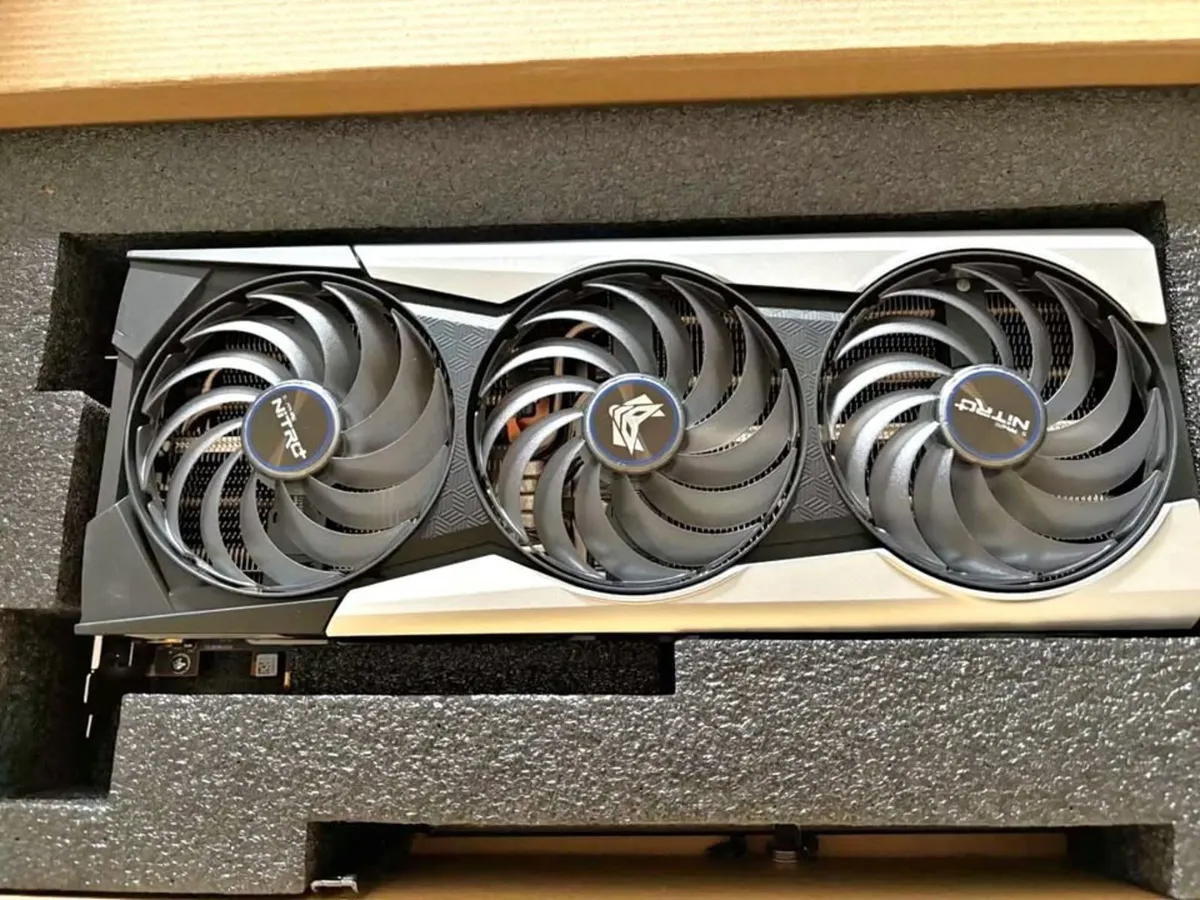 Sapphire RX6900XT NITRO+ SE 16GB GDDR6 OC Gaming - Image 1