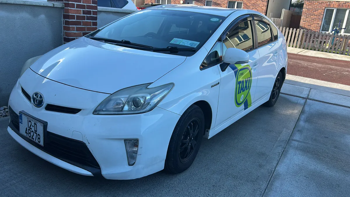 Breaking 2014 toyota Prius