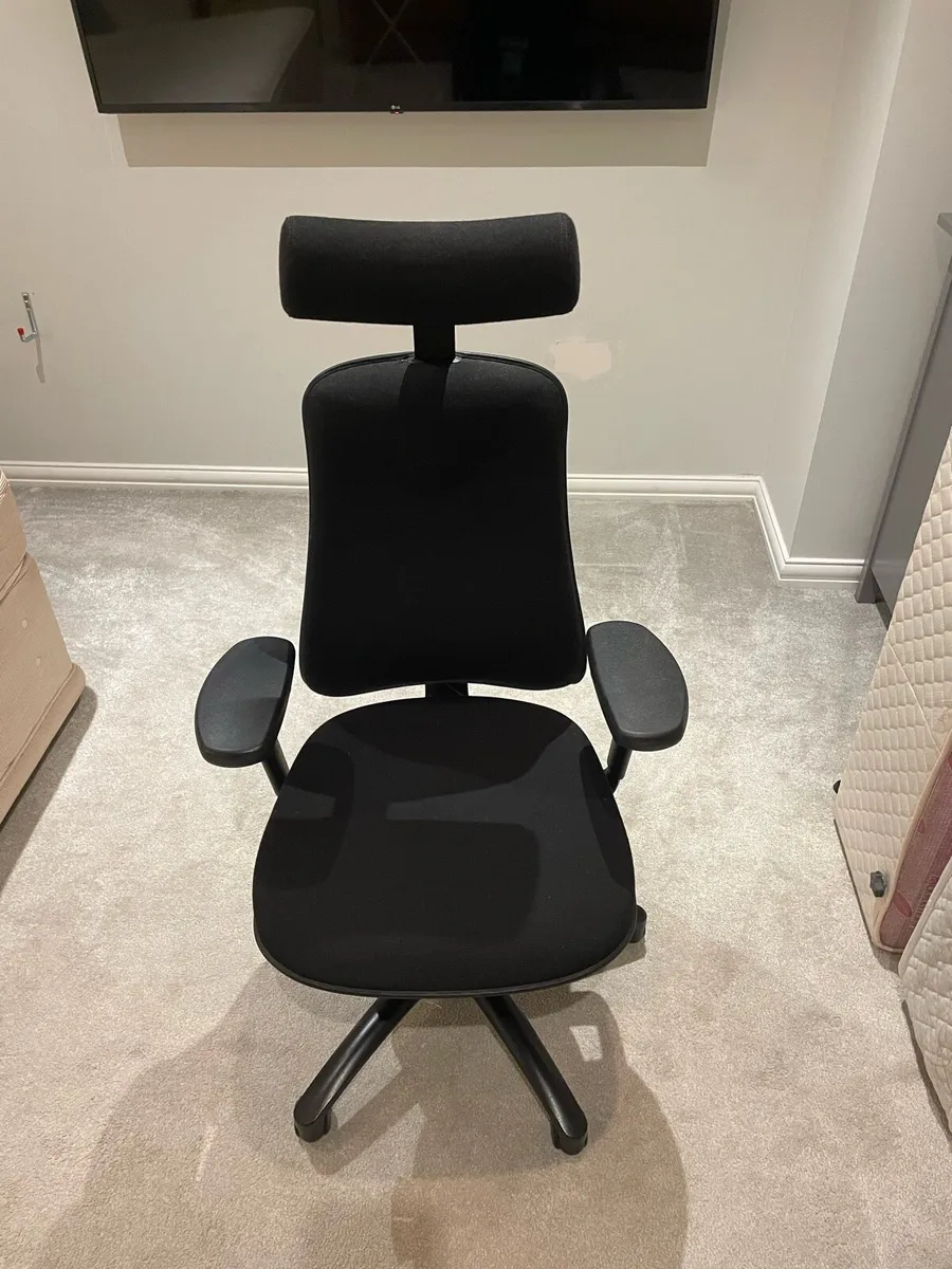Ergonomics back pain office chair - Image 1