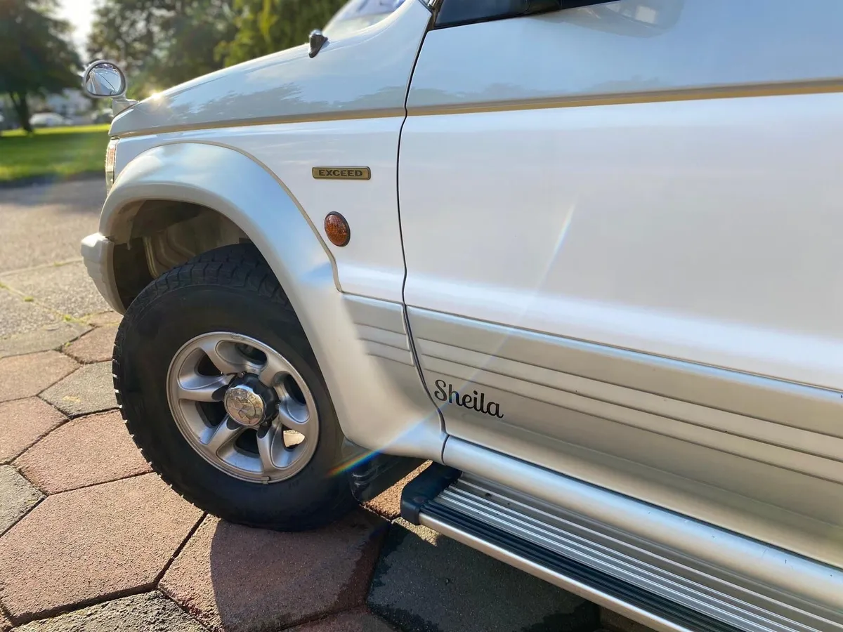 Mitsubishi Pajero 1993 - Image 4