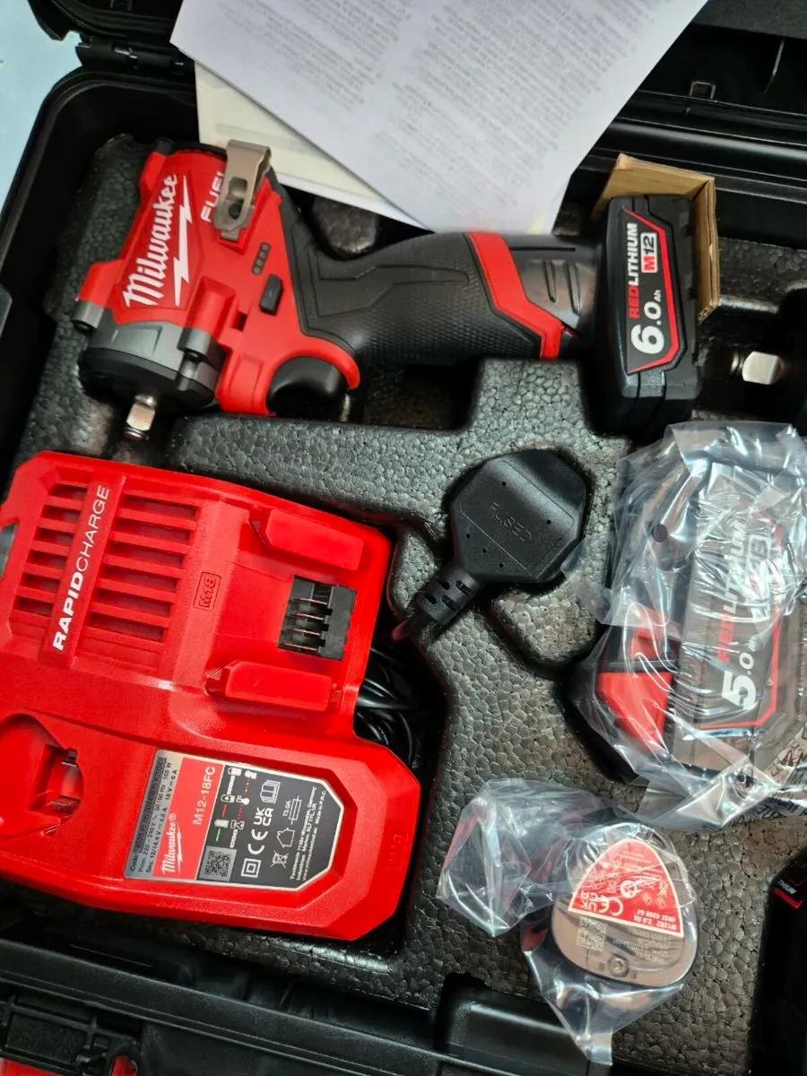 Milwaukee M12 & M18 Fuel Impact Wrench Kit - Image 3