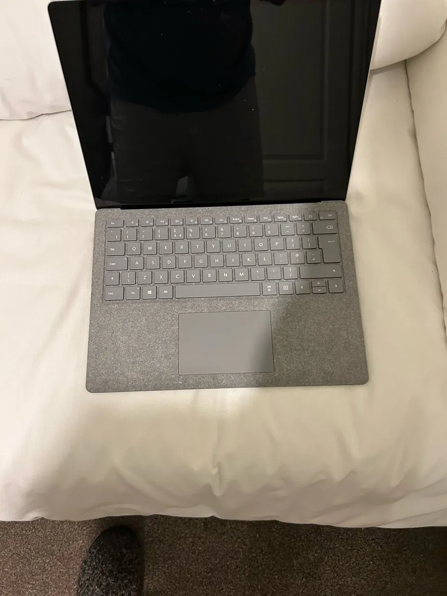 Microsoft Laptop model 1769 - Image 4