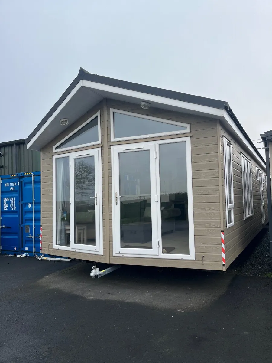 residential lodge mobile home for sale off site - Image 1