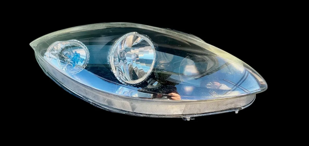 Seat Headpamp - Image 2