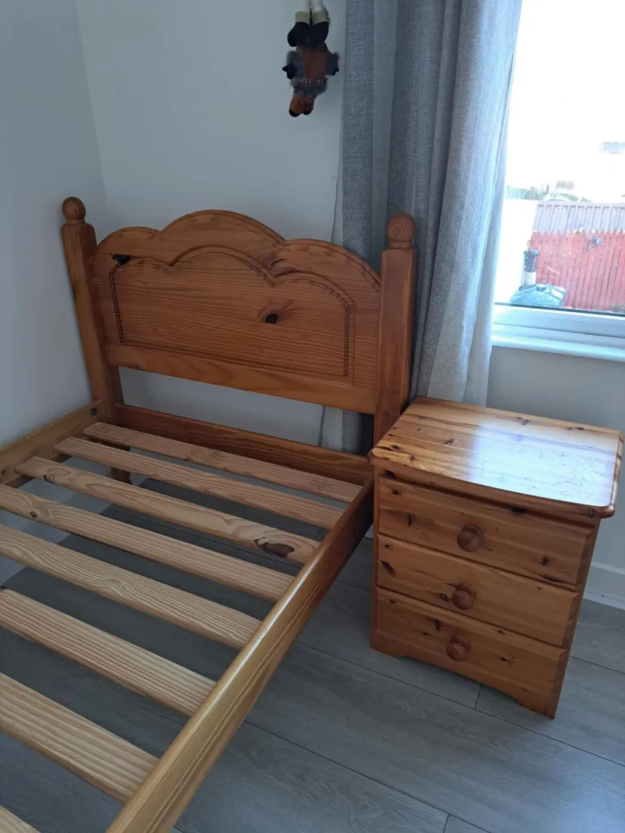 Bedroom and sitting room  furniture for sale - Image 4