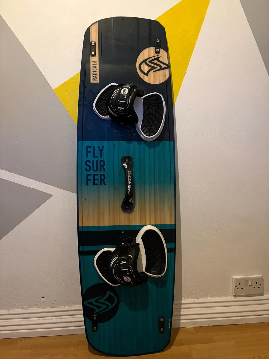 Radical 6 flysurfer kitesurf board - Image 1