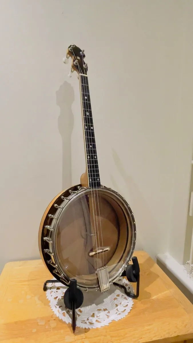 Vintage Vega Style R 17 fret Tenor Banjo - Image 2