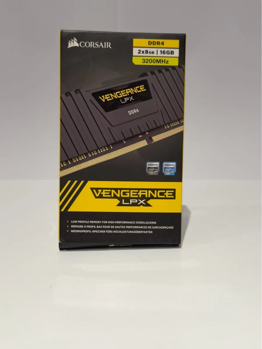 Corsair Vengeance LPX DDR4 16GB (2 x 8GB) RAM - Image 1