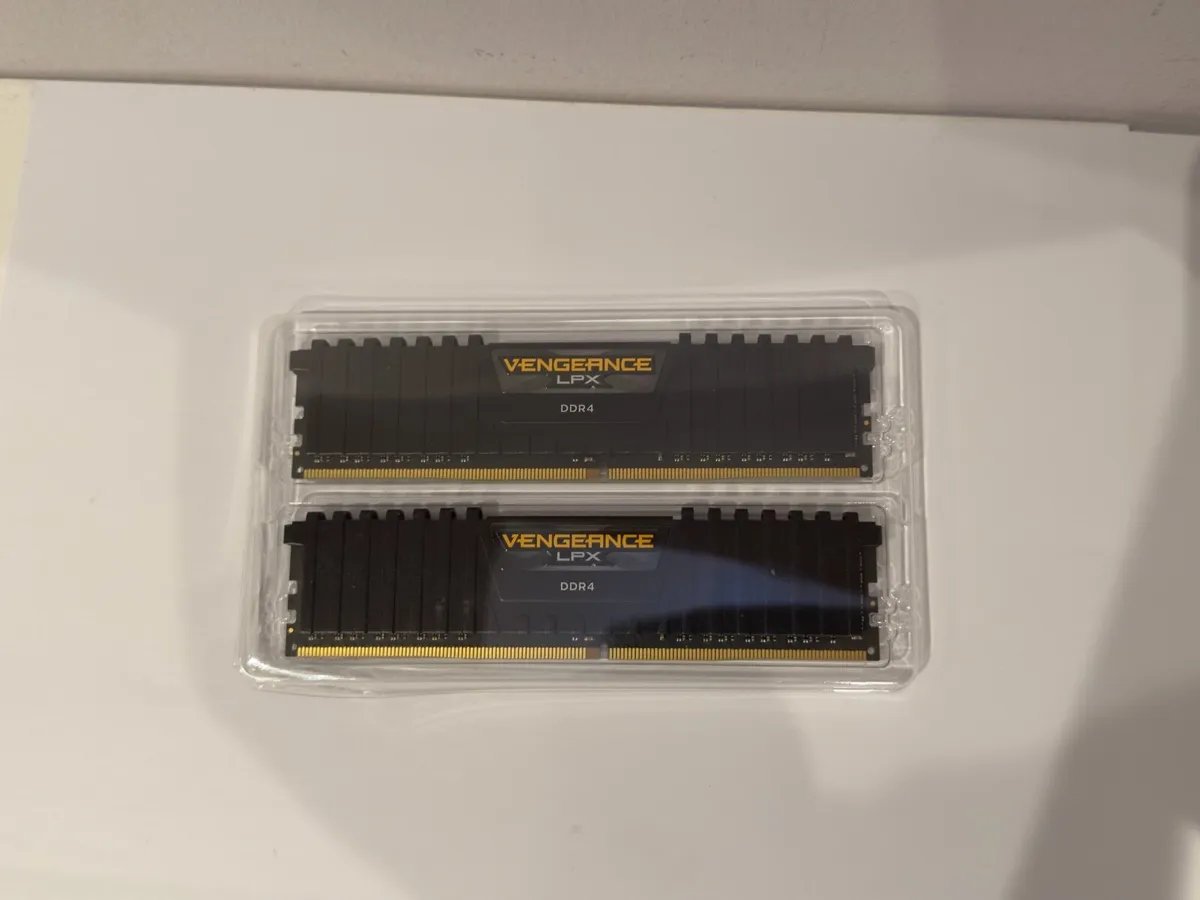 Corsair Vengeance LPX DDR4 16GB (2 x 8GB) RAM - Image 2