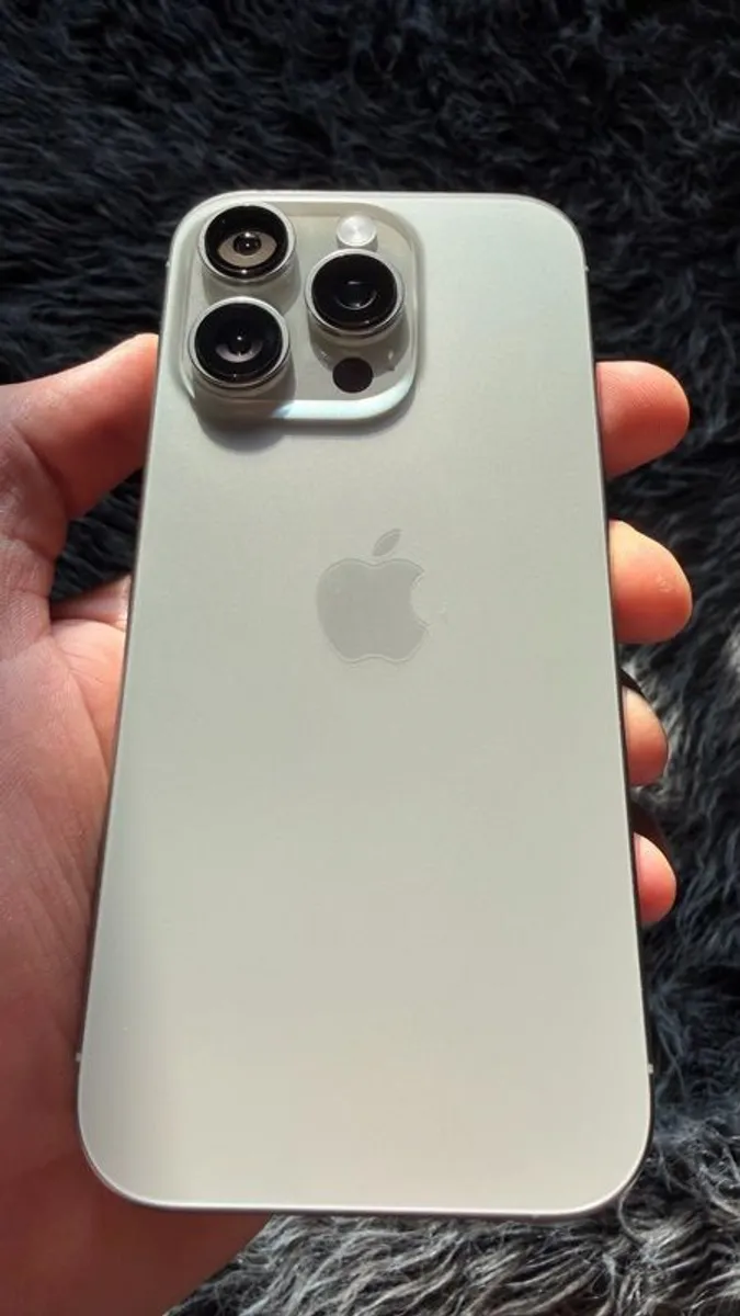 iPhone 16 Pro 256GB Unlocked 100% Battery Very Clean - Image 3