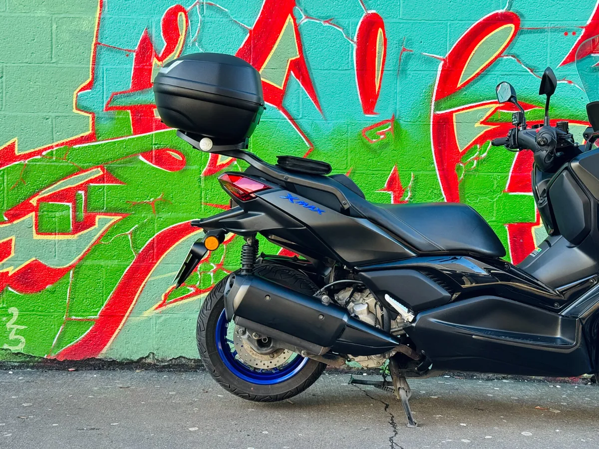 Yamaha Xmax 300 2025 - Image 4