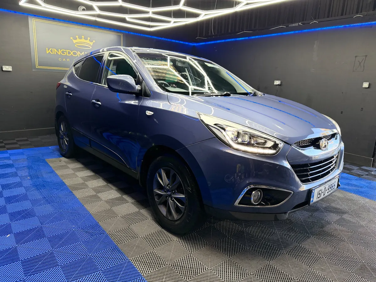 Hyundai ix35 AWD 2.0 diesel,2 Owners - Image 3
