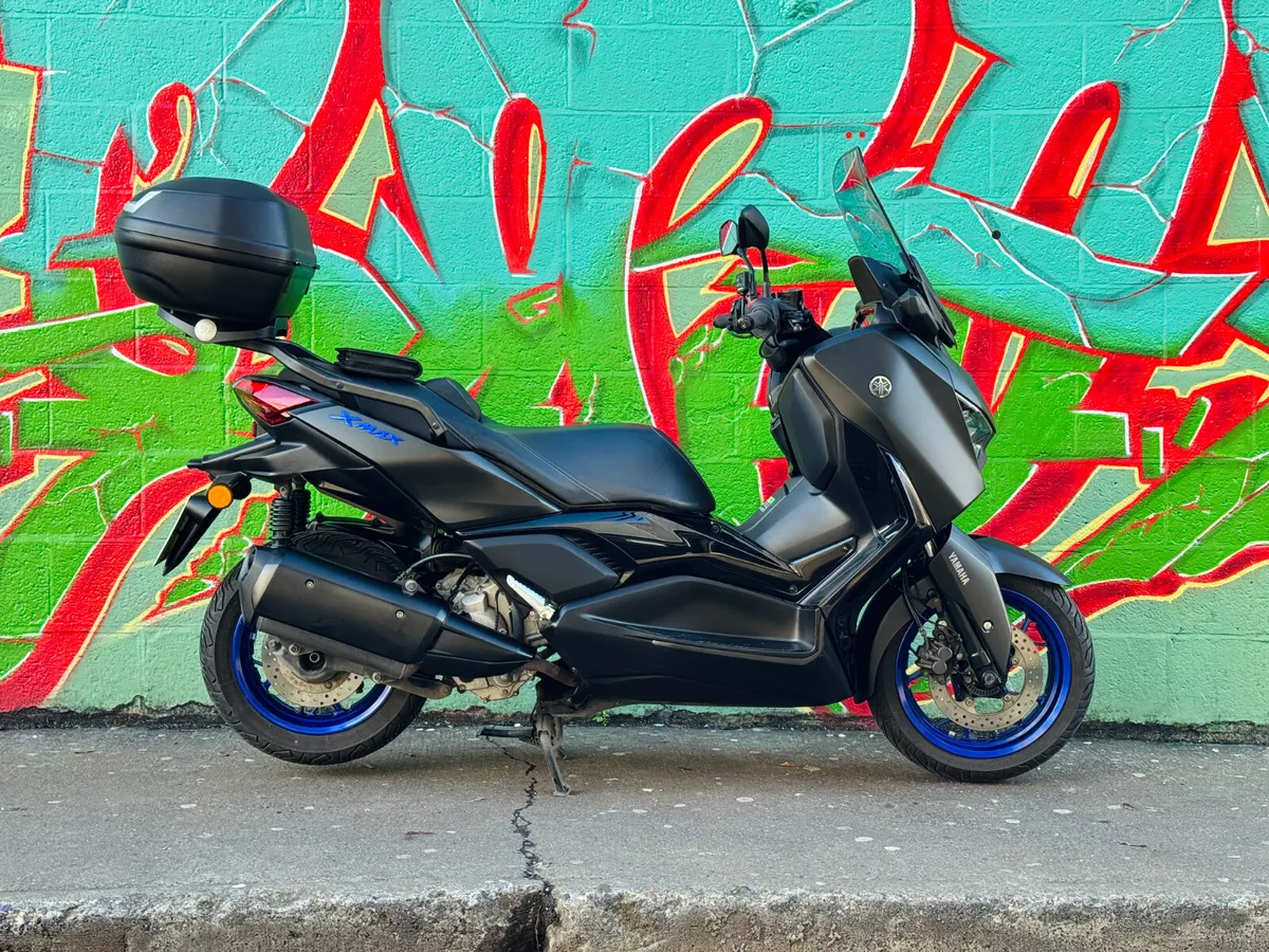 Yamaha Xmax 300 2025 - Image 3