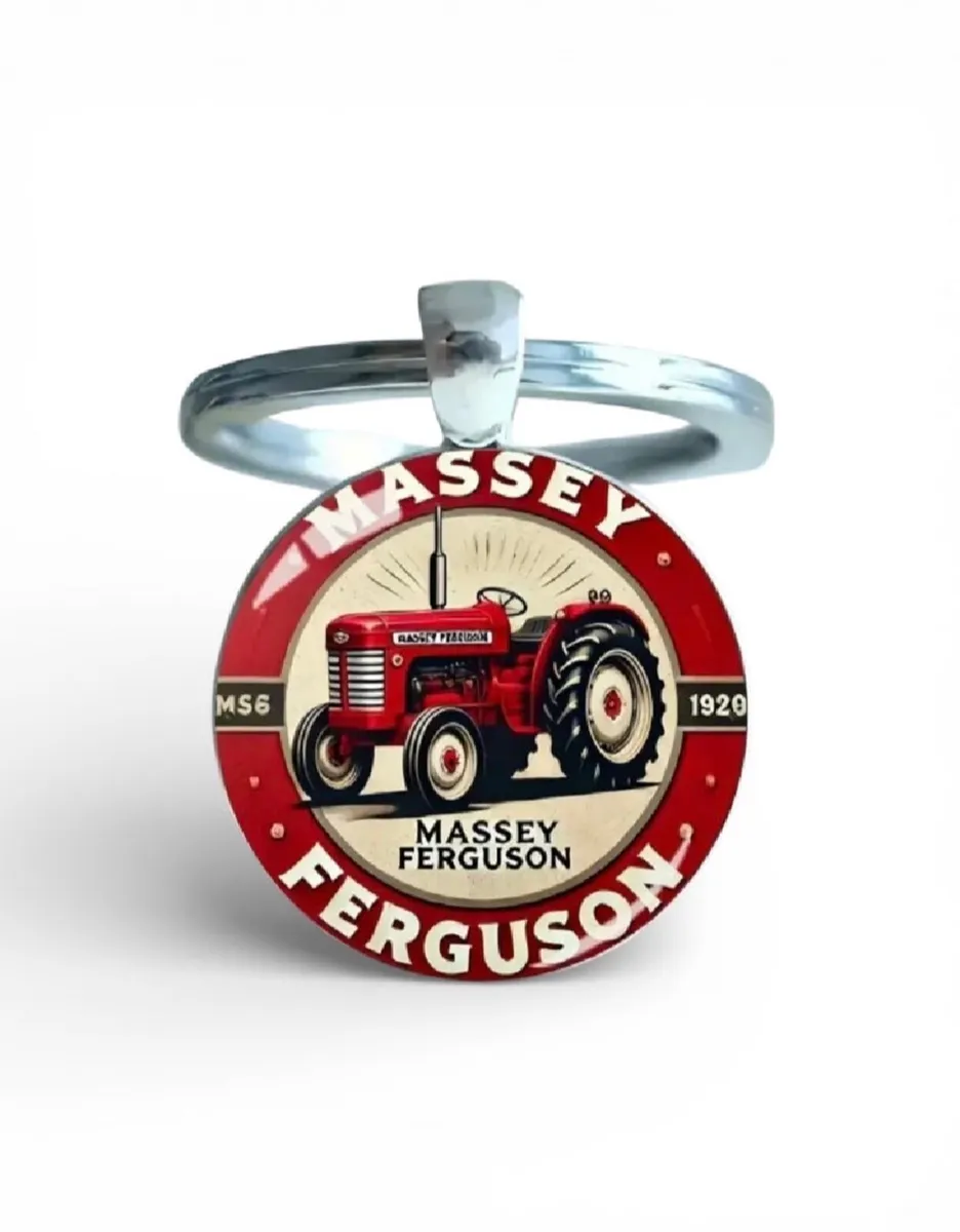 NEW Keyring Massey Ferguson Tractor - Image 2