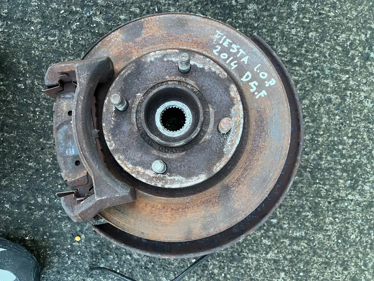 Ford Fiesta Parts and Alloys - Image 4