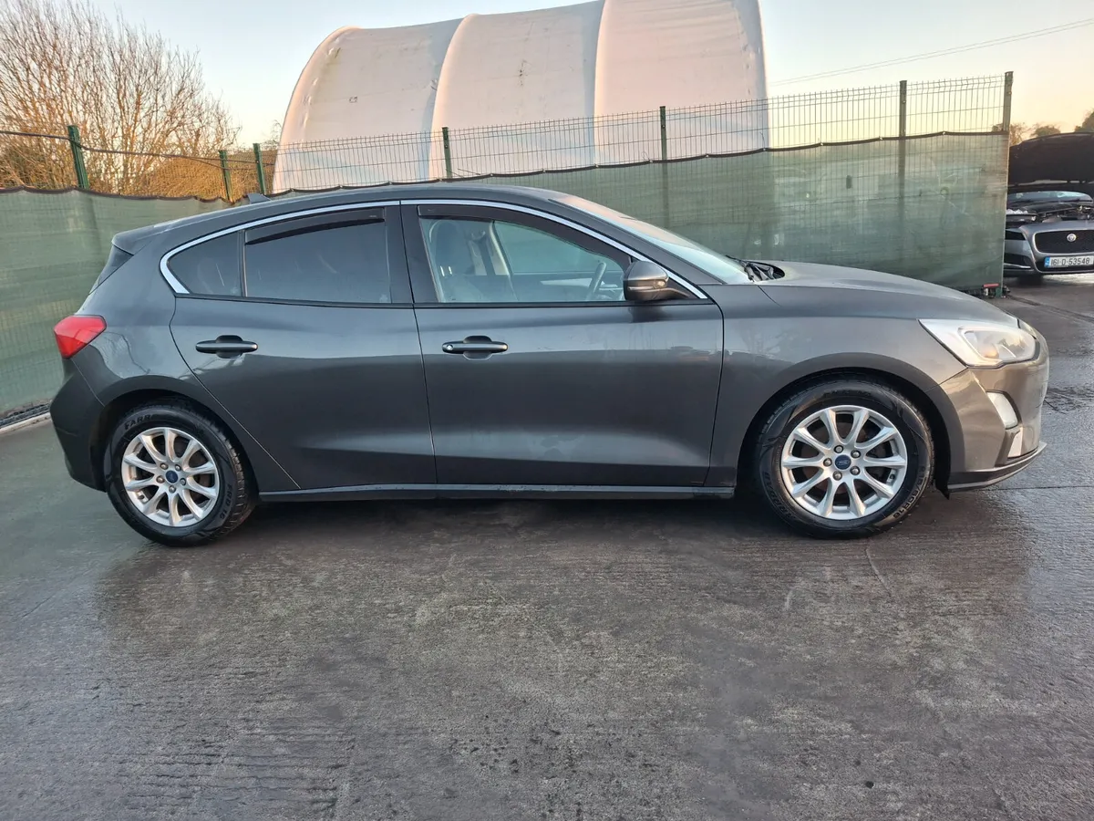 182 Ford Focus  Zetec  1.5 Diesel - Image 4