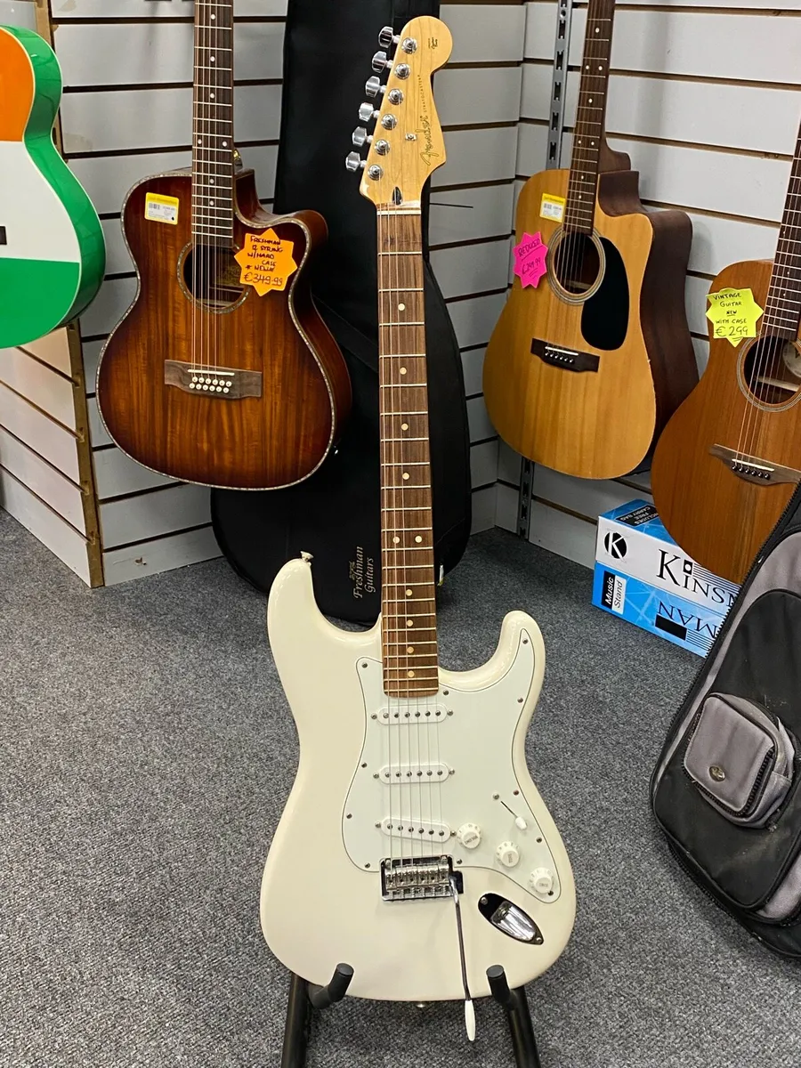 Fender 2021 Mex Stratocaster - Image 2