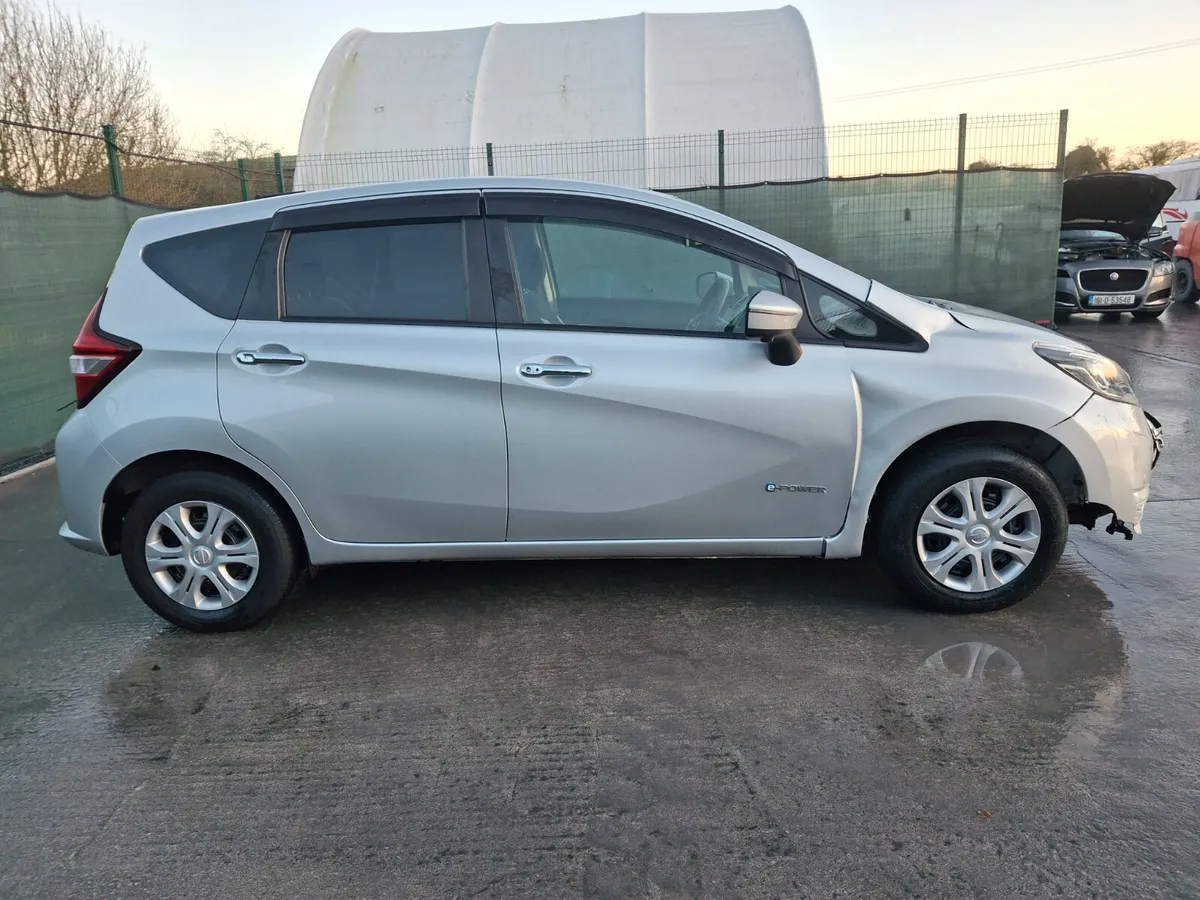 2019 Nissan Note    Hybrid.  Very light damage - Image 3