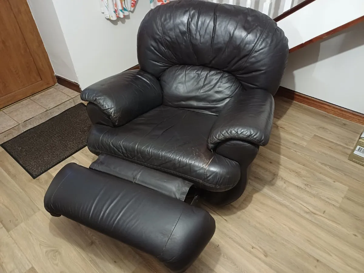Leather suite - Image 2