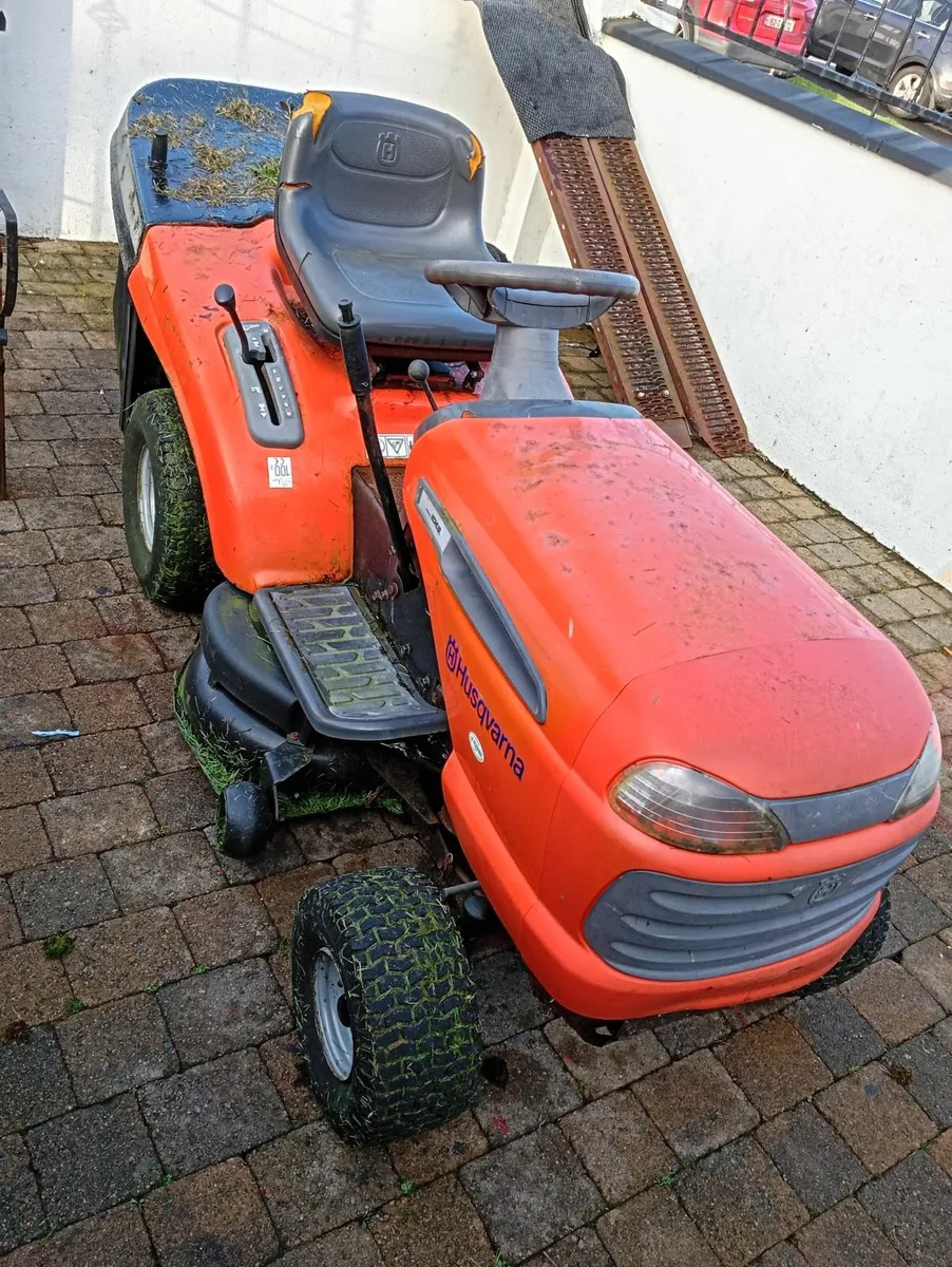 Husqvarna ride on lawnmower - Image 1
