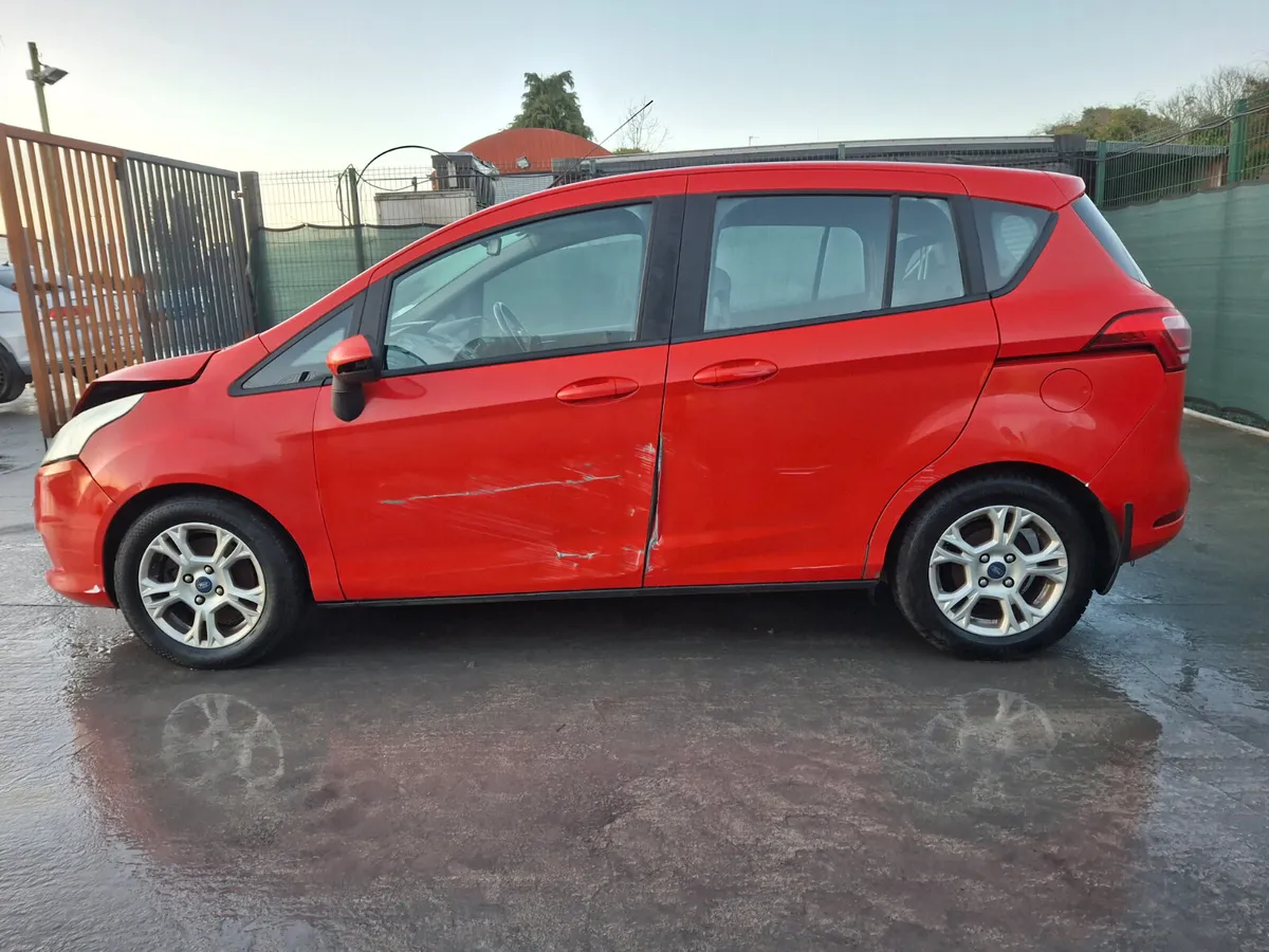 2013 Ford B-Max  1.4 Petrol  Manual  99km - Image 4