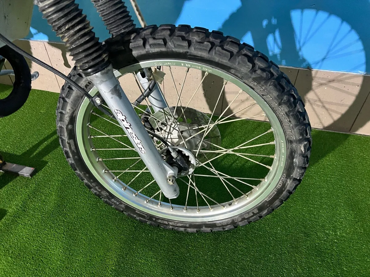 Kawasaki kmx125 - 2 stroke - Image 3