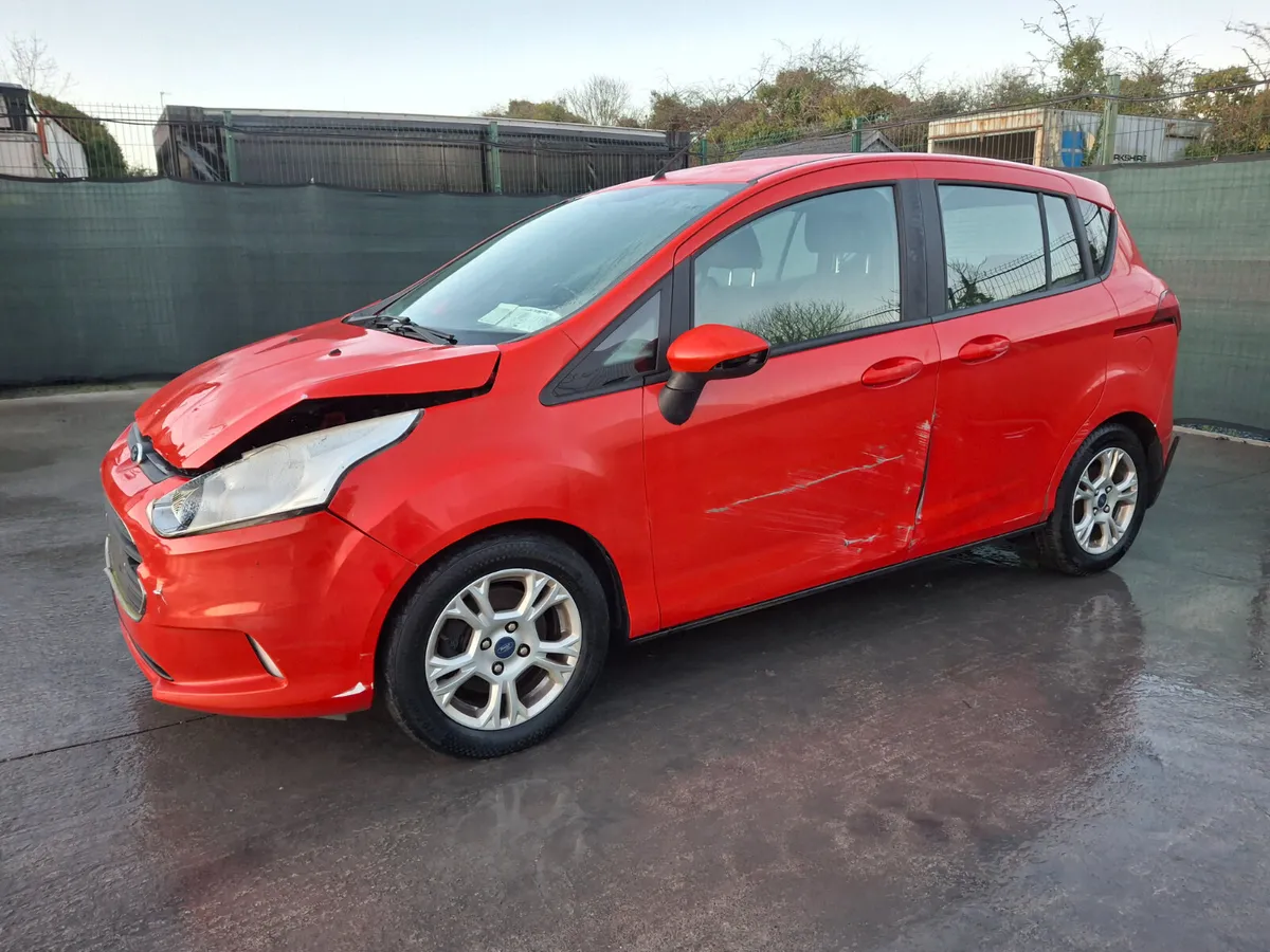 2013 Ford B-Max  1.4 Petrol  Manual  99km - Image 2