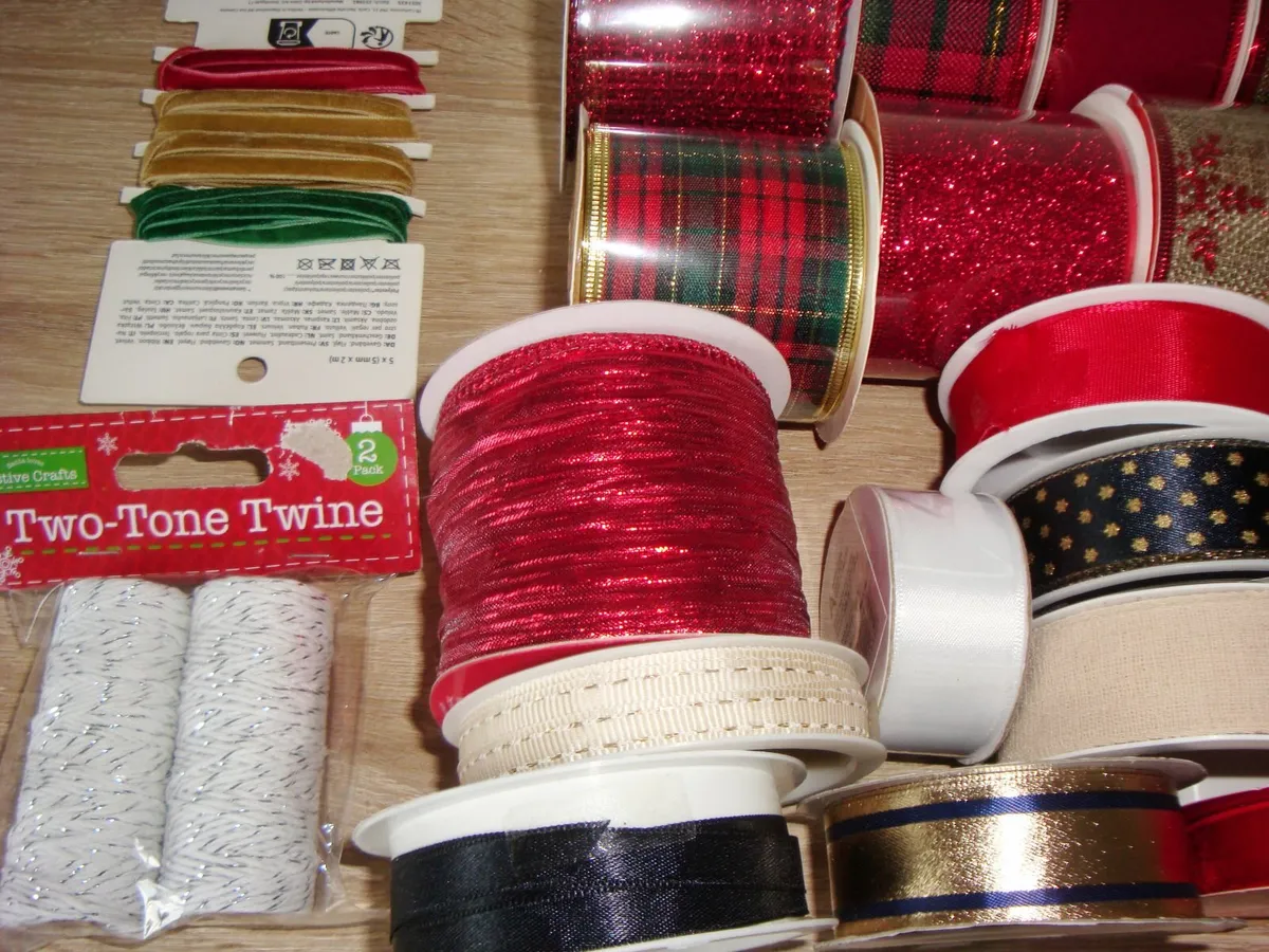 Bundle of ribbons - Image 3