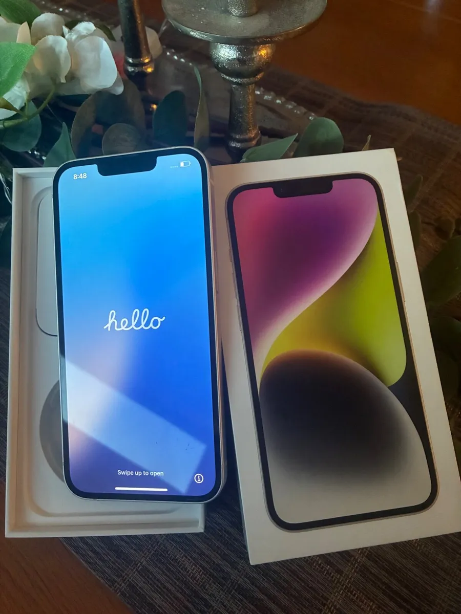 Pristine White iPhone 14 - Image 3