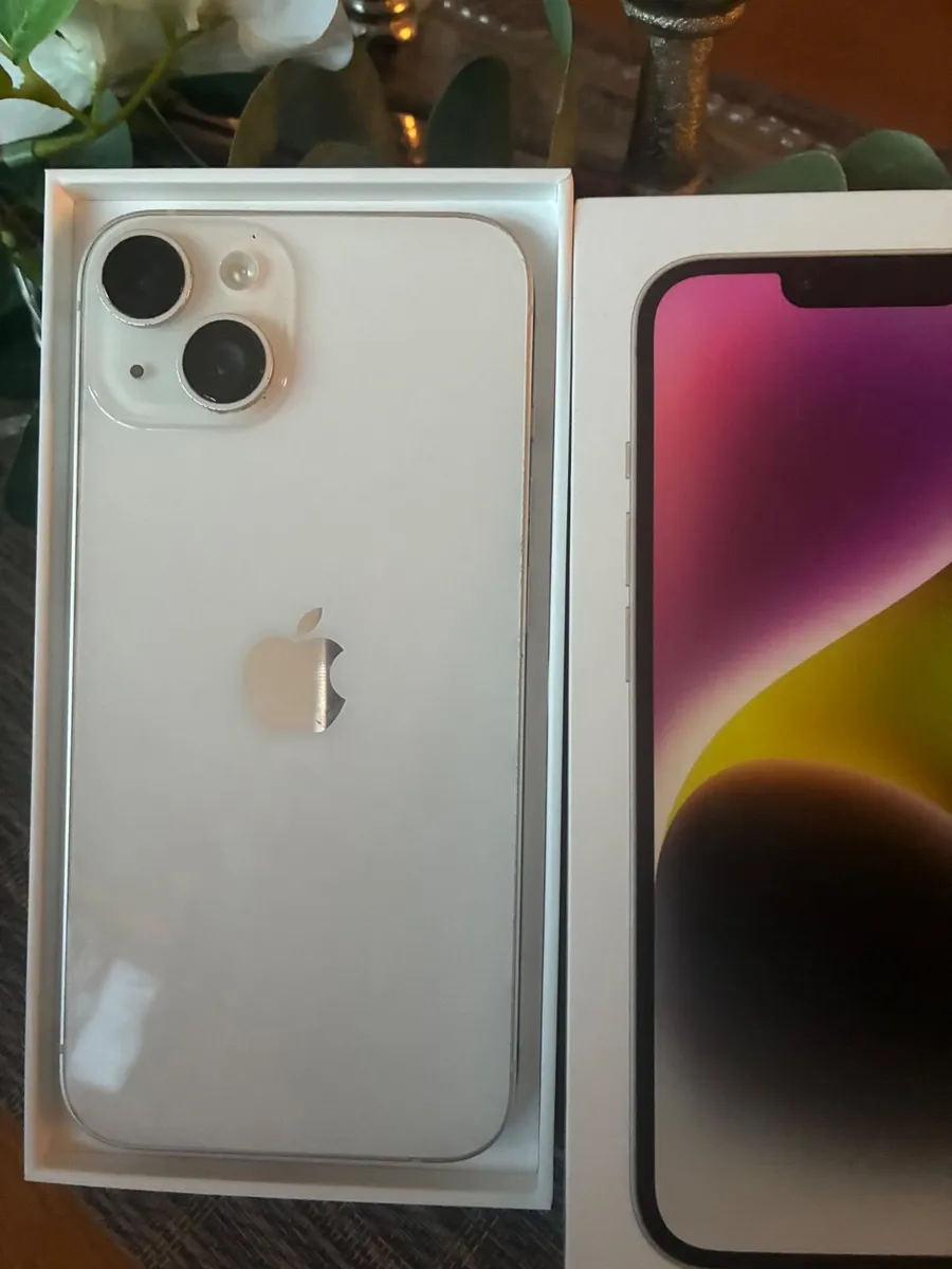 Pristine White iPhone 14 - Image 4