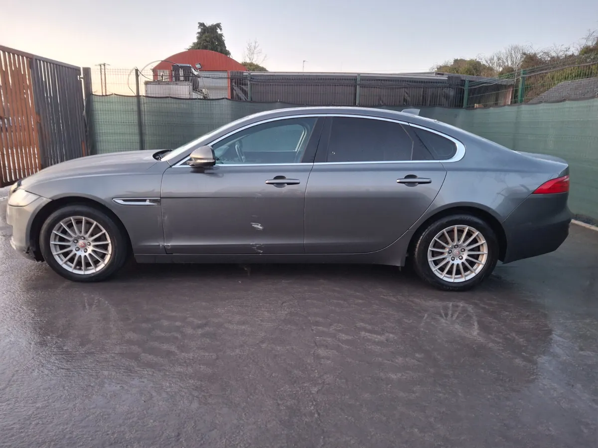 2016 Jaguar XF  Prestige  180bhp  Automatic - Image 3