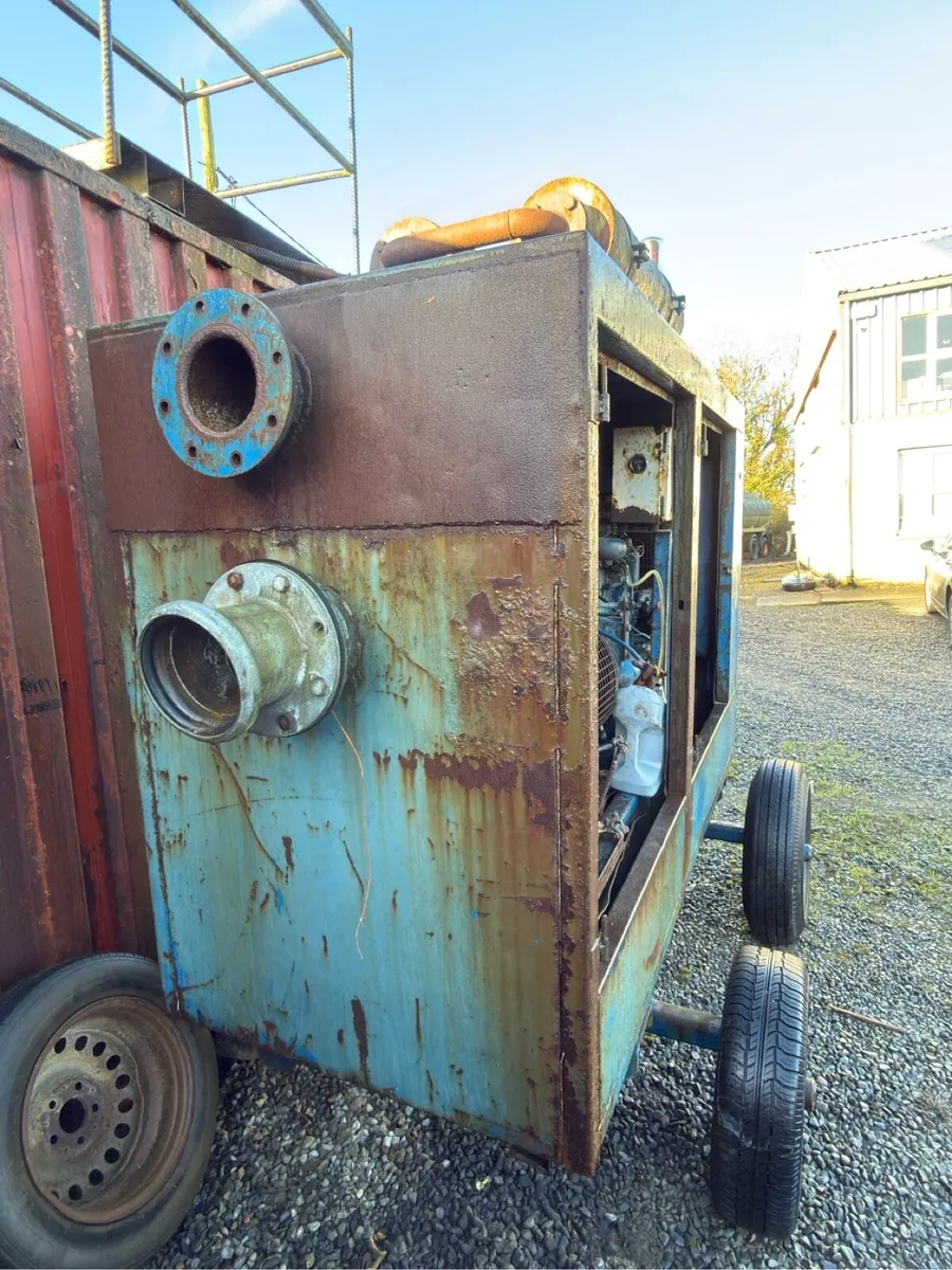 Storage Tanks, Water Pump For Sale - Image 3