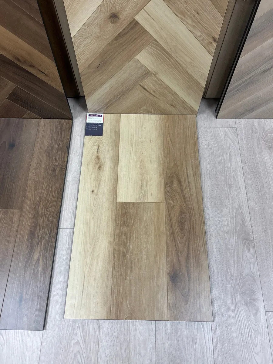 12mm AC5 5G Laminate Flooring - Image 3