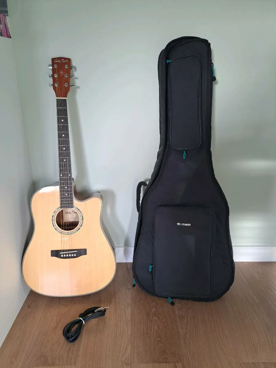 Guitar classic - Image 1