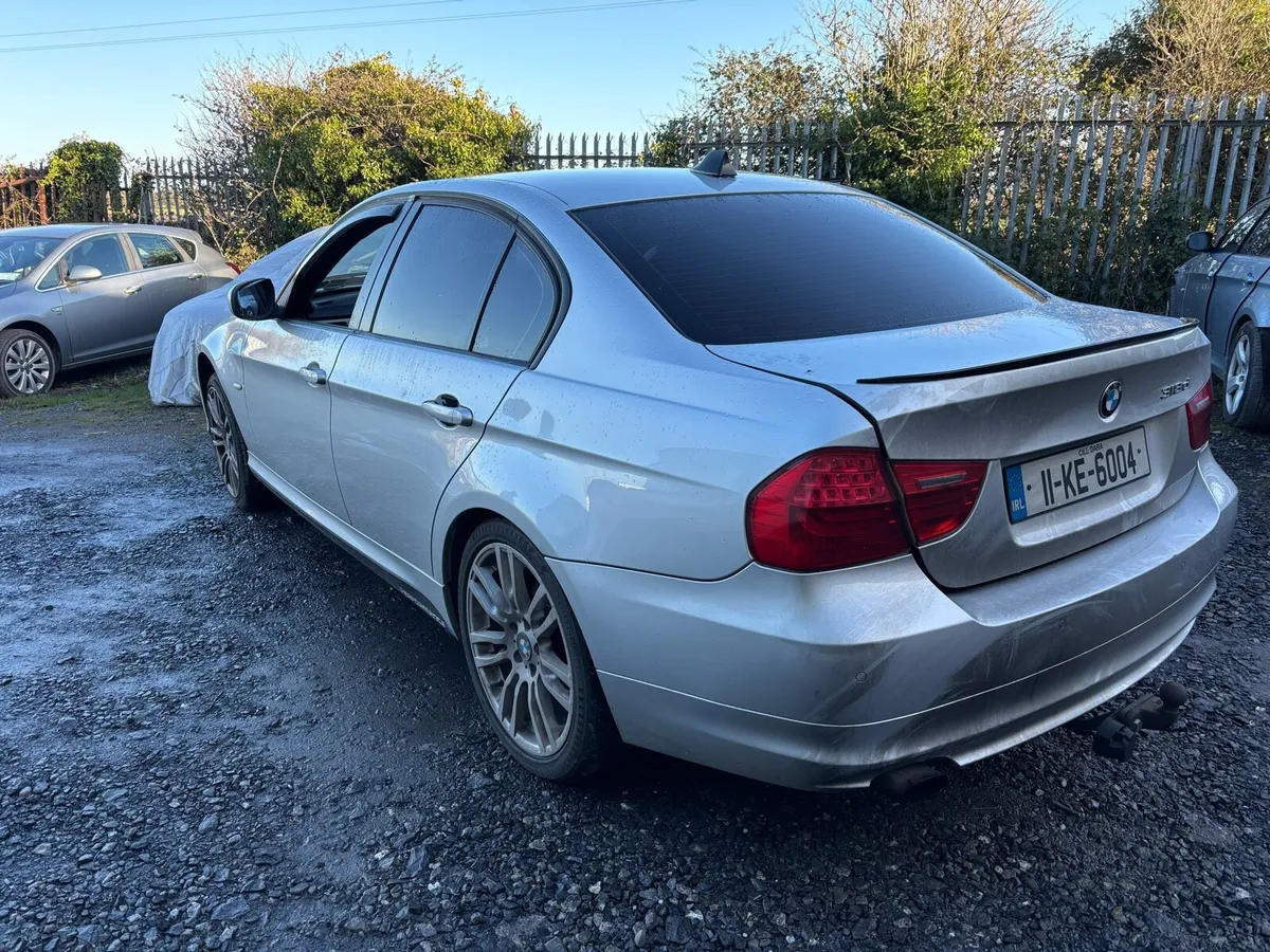 BMW 3 Series BREAKING - Image 2