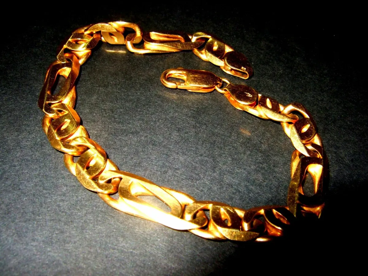Vintage Hallmarked 9ct Gold Paperlink Bracelet - Image 2