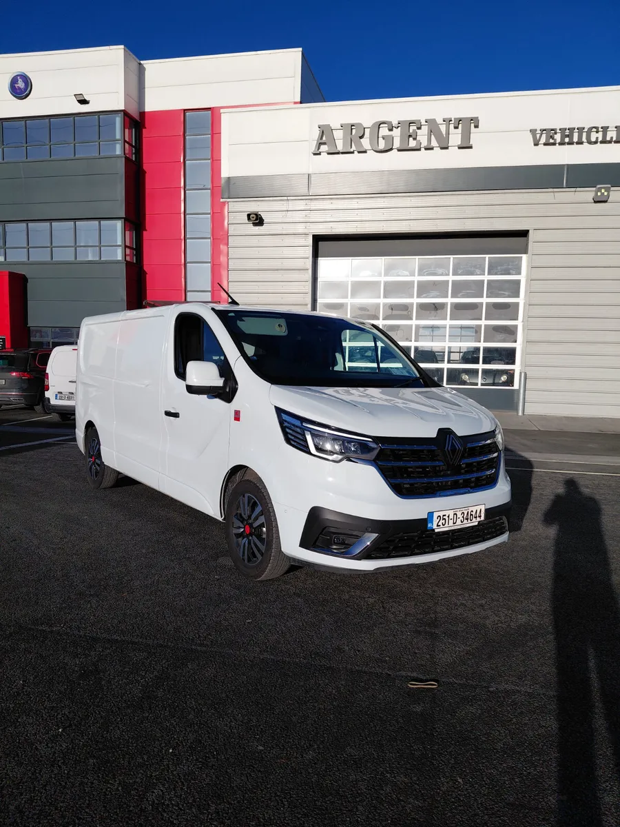 Renault Trafic 2025 170HP Auto - Image 1