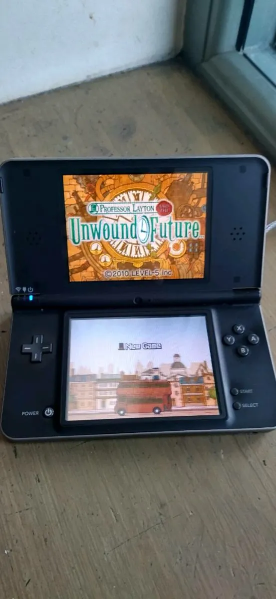 Nintendo Dsi XL Modded Excellent condition - Image 2