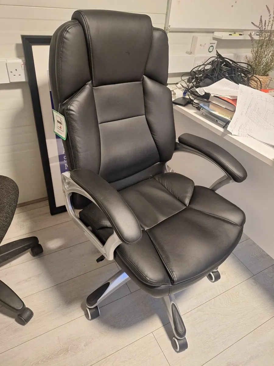 Office Chair - Image 1